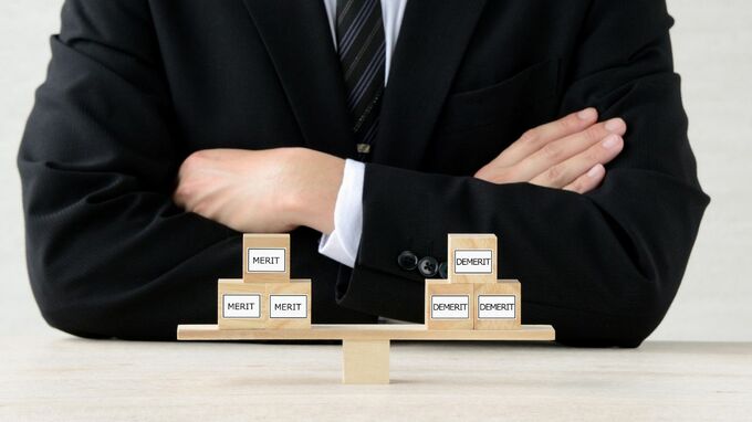 「法人化」の分岐点は年収いくら？ 税理士がシミュレーションする「節税メリット」と「隠れコスト」