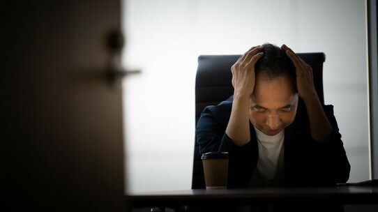 年収1,000万円超の元エリート…老人ホームの請求額に「撃沈」