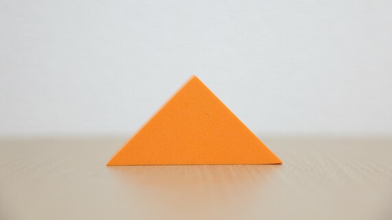 「三角形の定義は何？」回答者の反応がバラバラになる深い理由