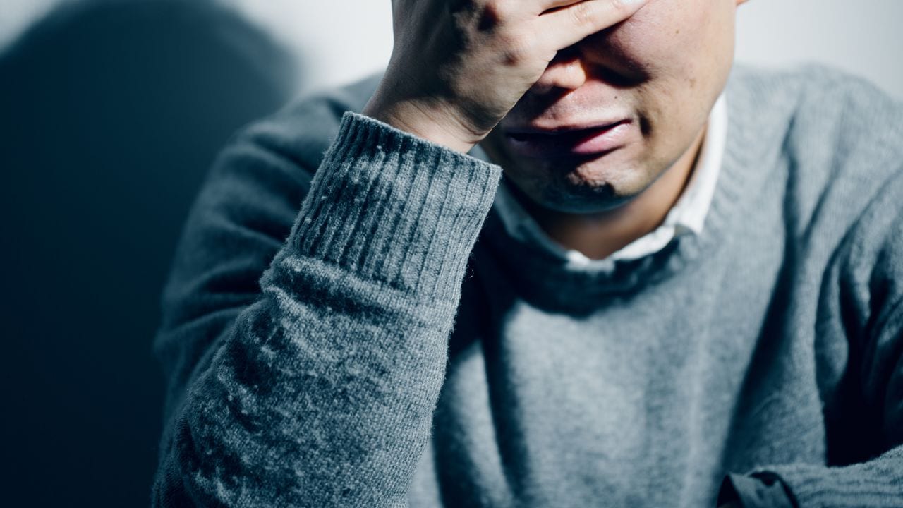 な、なんてことをしたんだ…月収90万円の42歳会社員夫、膝から崩れ落ちる。泣きじゃくる40歳パート妻。娘の教育費500万円がパーに、きっかけは「妻の習い事デビュー」