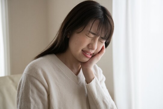 “ただの口内炎”かと思ったらじつは「癌」だった…病院に行くべきサインとは?【専門医が解説】