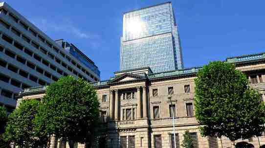 国内でも物価が上昇するなか「日銀の異次元緩和」を再考する【ストラテジストが解説】