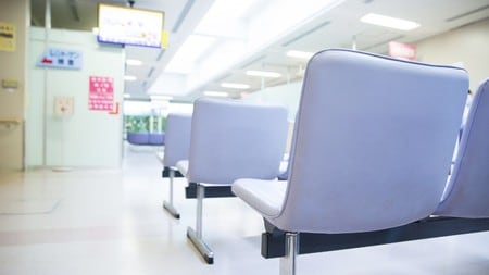 担当医は、患者が他の科でどのような薬を処方されたのかを、把握する必要がある（画像はイメージです／PIXTA）