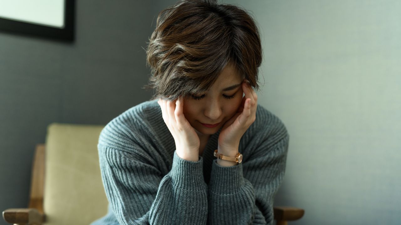 「結婚できなかったのは母のせいです」〈月収55万円〉50歳独身女性、〈年金14万円〉75歳母と決別した夜