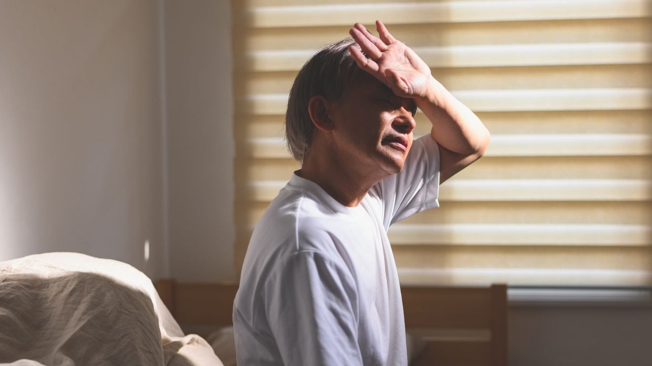 「ダメだ、意識が遠のいていく…」年金月17万円・65歳男性〈築45年の公営団地の最上階〉に引っ越して知った「最大の誤算」