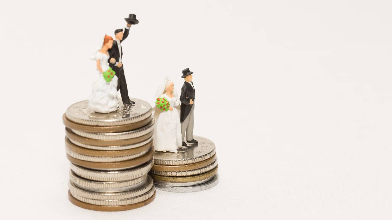 年金受給額に愕然…共働きと片働きで「1680万円」もの格差