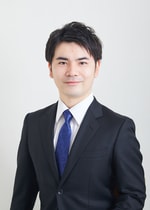 ⼩林 昌裕