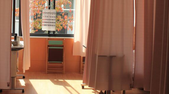 年間約4000～5000人がなる「脊髄損傷」…患者は「寝たきりのまま病院を転々せざるを得ない」日本医療の実情