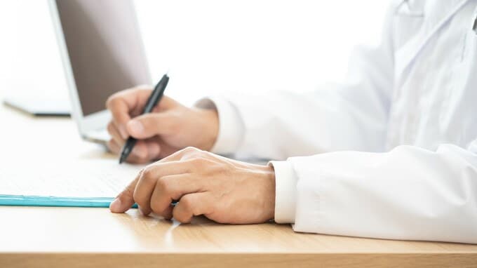 【医学部志望者必見】合格を手繰り寄せる「志望理由書」の書き方と例文