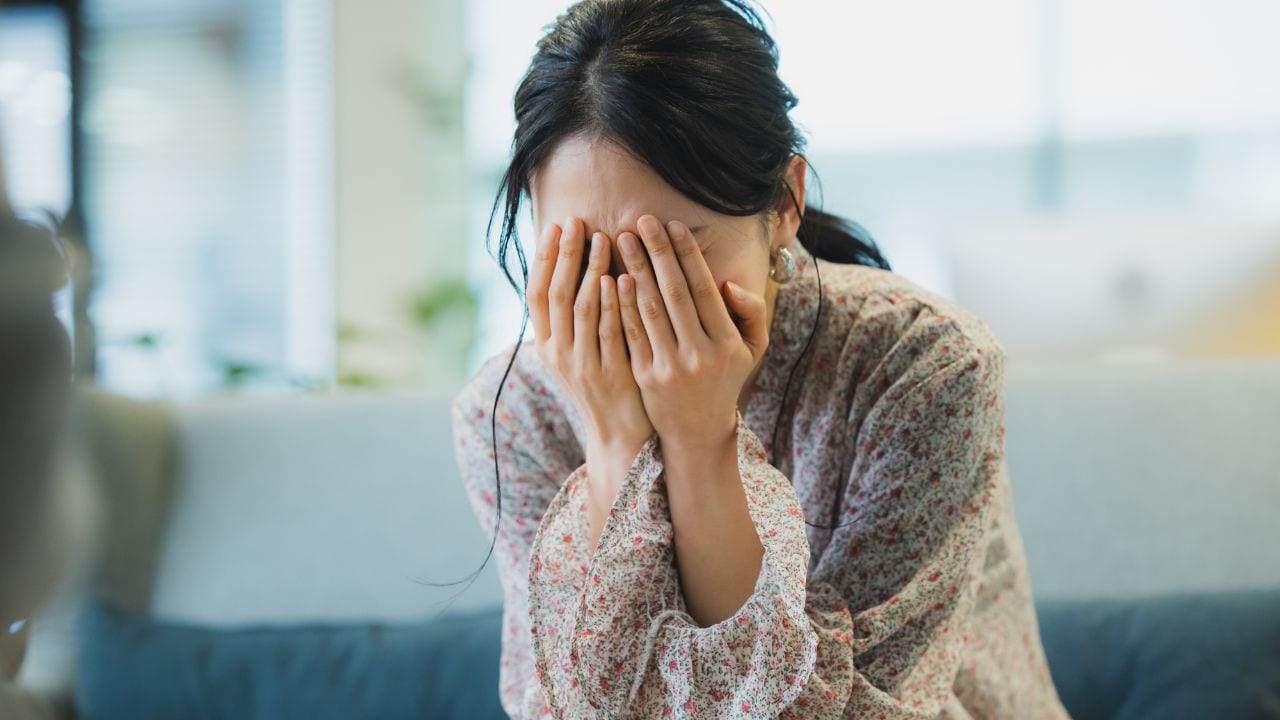 月収55万円・50歳父、上京娘がGWに帰省でウキウキだったが…休みが終わる日、見送りの駅で「もう、東京に帰りたくない」と号泣。涙ながらに語る理由に呆然