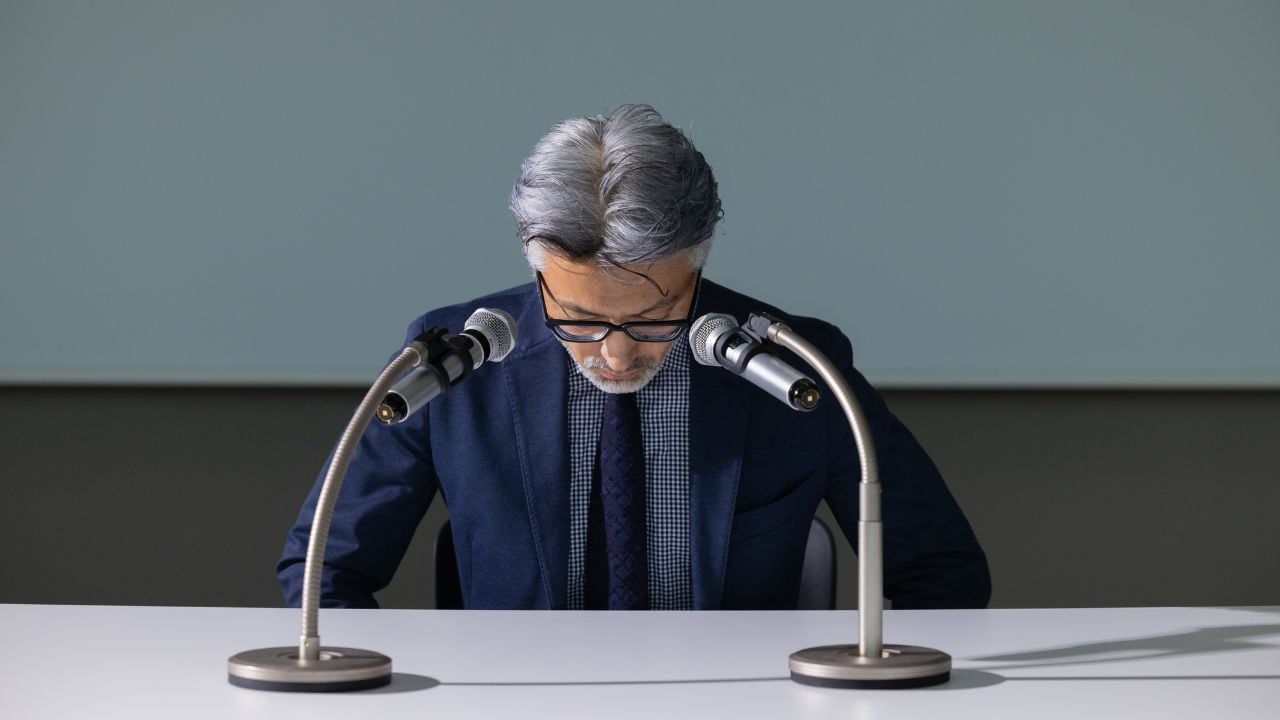 申し訳ない…「年金月21万円」「退職金2,400万円」43年のサラリーマン人生を終えた〈65歳男性〉、穏やかな老後を満喫も、初孫の期待がかかる〈35歳長男〉の予期せぬ告白に懺悔