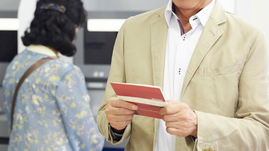 お金のプロ、定年前の預貯金「わずか150万円」でも「生活費の不安ゼロ」だった理由