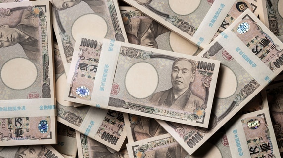 「世帯年収1,500万円」でも“安心できない”ワケ…手取りが〈約7割〉にまで減る現実