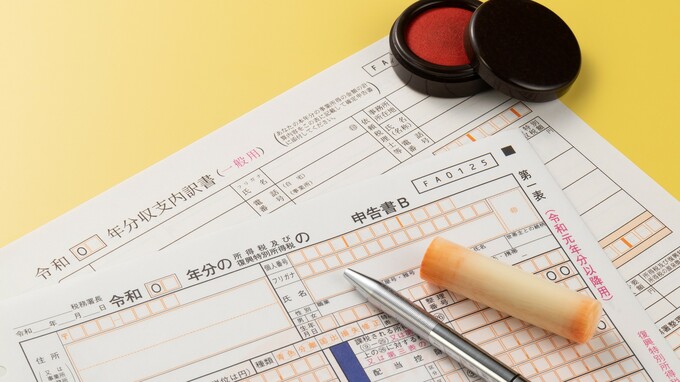 売上1,000万円の個人事業主、インボイス制度で「消費税50万円」が「100万円」に…。なぜか？【税理士YouTuberが解説】