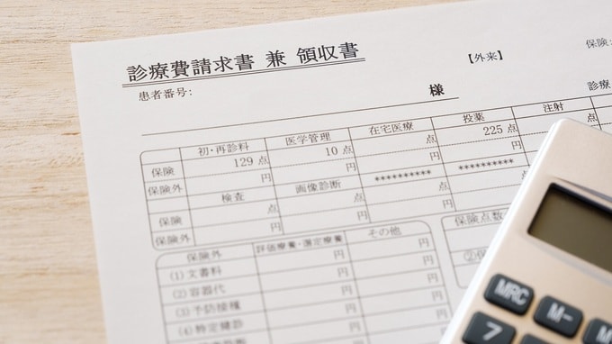 会社任せの「年末調整」だけでは税金の払い過ぎに…サラリーマンが「確定申告」しないとお金をドブに捨てる、3つのケース【税理士が解説】
