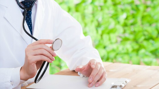 一人医師医療法人でも引退時期・承継形態は早期決断すべき理由
