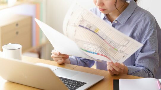 【税制改正】2023年1月分から「後出し経費」が認められなくなる!? 無申告者たちへの税務調査が厳格化