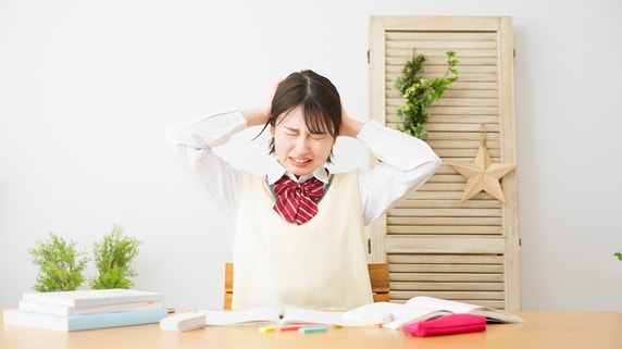 数学が苦手でも医学部に行ける？医学部合格者数1万人超え！メディカルラボ人気数学講師に直撃してみたら…【インタビュー】