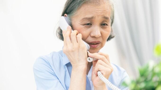 「また家族で一緒に暮らしましょうよ」…実家を出た40歳娘に〈年金月27万円〉71歳母が懇願。“友達親子”が選んだ「それぞれの道」