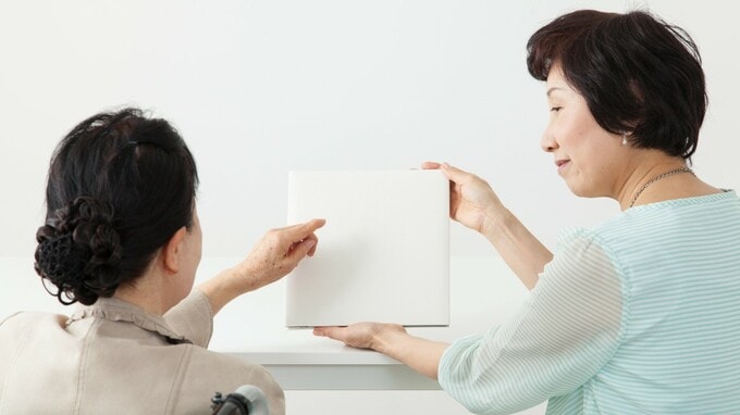 「すーっと逝った」98歳認知症母、不仲母娘が在宅介護の末に