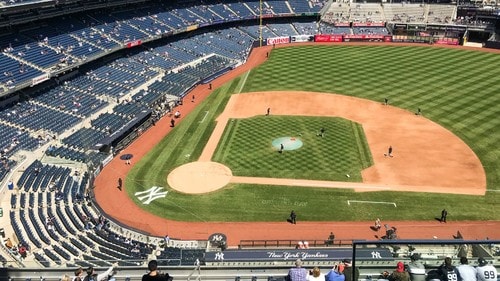 アメリカはワクチン接種が進み、元の生活に戻ろうとしているという。（※写真はイメージです／PIXTA）