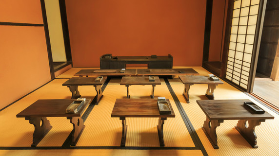 江戸時代の寺子屋が理想形…現代の学校が担うべき機能とは？