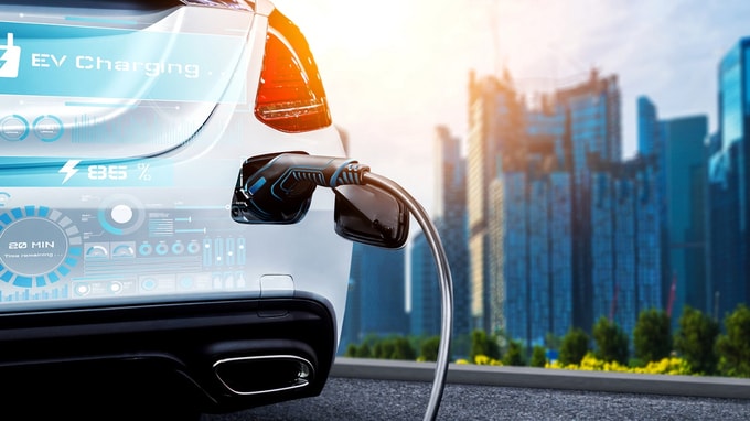 「車はすべてEV」の時代がやってくる？「新聞の切り抜き」からわかる半導体・自動車産業のゆくえ【投資のプロが解説】