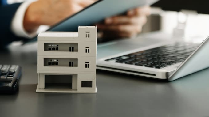 タワマン売却益、夫婦なら「6,000万円」まで非課税に。知らないと損する「特別控除」の活用術