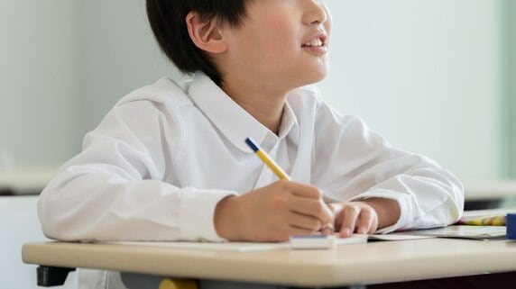 「父さん、もう無理だよ」年収900万円の47歳会社員が凍りついた夜。中学受験に追い詰められた息子の一言