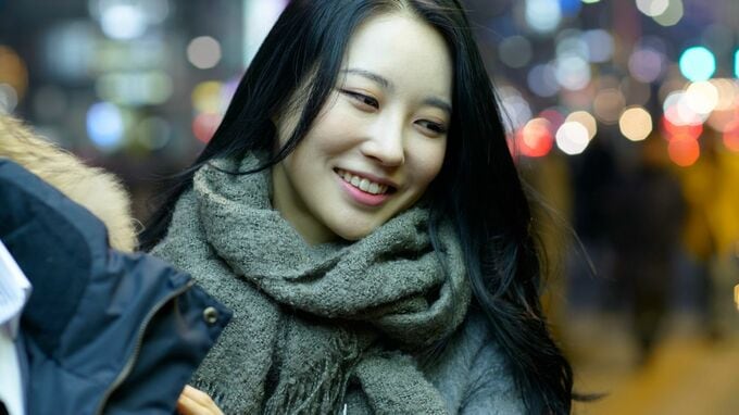 金曜21時の都内繁華街、一次会でお開きになった40代サラリーマン…ほろ酔いで「お姉さん」についていった翌日、クレカのレシートに硬直。カード会社に電話後、再び硬直したワケ【弁護士が解説】