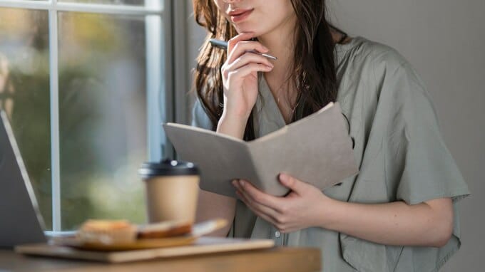 毎日“これ”を書いたら…東大にストレート合格。元偏差値39・限界受験生が〈手帳〉に書いていた「ひとこと」【東大生の合格手帳術】
