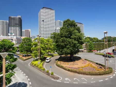 「川口」駅西口ロータリー