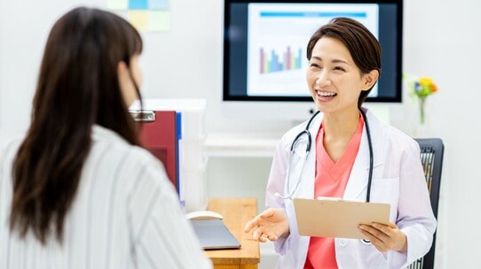 新患が「自然に増え続ける」クリニックの仕組み…「リピート」と「クチコミ」の好循環をCRM（顧客関係管理）で築く方法