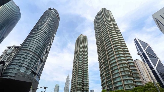 「月収20万円でも快適に暮らせる」という幻想…SNSに蔓延る煌びやかな「マレーシア移住」の盲点