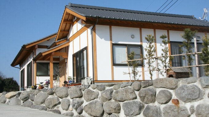 3,000万円の新居に家族は大興奮だが…幼き日の松本明子が抱いた実家への「残念な思い」