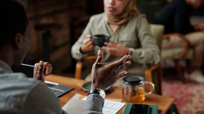 異なる意見を大袈裟に歪める「思い込み」の恐怖…。トランプ支持者との対話で得た“意外すぎる結果”【イェール大学経営大学院助教の授業】