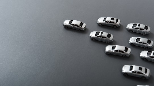 企業の業績発表と「実際の株価」の関係