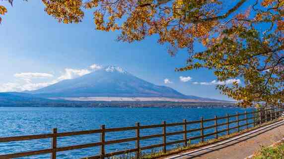 不況にも強い軽井沢・箱根・山中湖の「リゾート民泊」、富裕層・プチ富裕層の“安定需要”が見込める理由