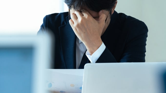 銀行提案に潜む事業承継のコスト。持株会社スキームが未来の企業成長に与えうる影響