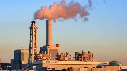 日本政府「火力発電の制限を解除します」…石油不足に備える〈緊急措置〉で株価が急騰した注目銘柄の正体【先週末動いた個別株】