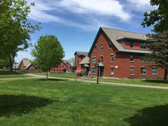 偏差値のないアメリカの学校。様々なことを総合して志望校を選ぶ