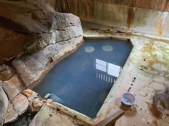 出所：『温泉博士×弁護士が厳選、とっておきの源泉かけ流し325湯』（合同出版）より抜粋