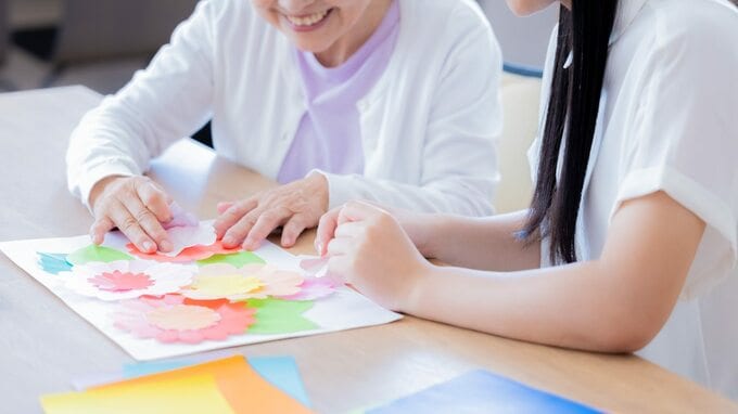 「来年も一緒に花火を見ようね」〈年金月16万円・73歳女性〉10年近く続いた“孫との夏休み”が途切れたワケ