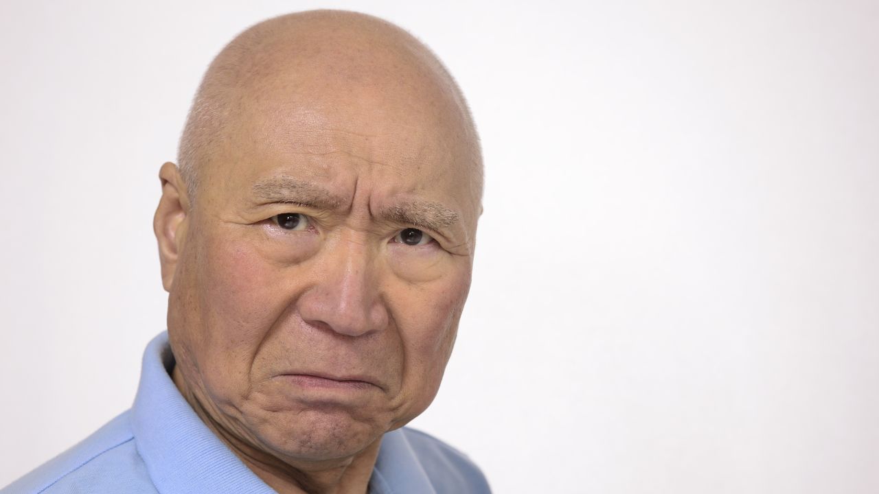 「もう二度と連絡してくるな！」〈年金月18万円〉72歳父が激怒。孫の進学祝いに100万円包むも、45歳息子夫婦が放った「不義理なひと言」