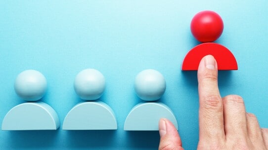 跡継ぎがいない「社外承継」を成功させる後継者探し4ポイント