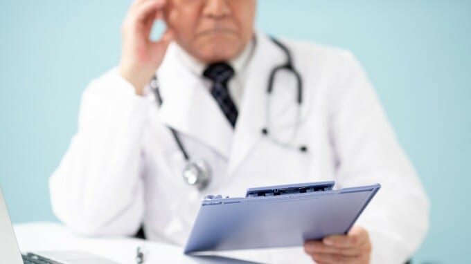 クリニック院長のリタイア準備は「開業何年後から」始めるべきか？【医療コンサルが解説】