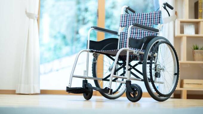 50代共働き夫婦、年金12万円の70代母、一時預かりから「老人ホーム入居決定」でようやく安堵も〈まさかの逆戻り〉となった深刻理由