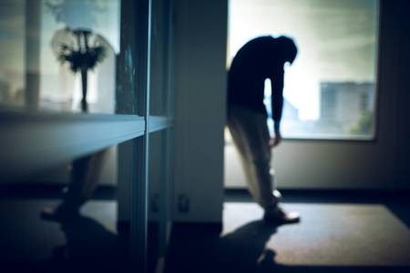 信じていたのに…（※画像はイメージです／PIXTA）