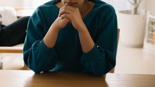 「なんでこんな男性にばかり引っかかるんだろう」。飲酒にギャンブル…歴代彼氏がもれなく「問題アリ」と発覚し別れる女性【精神科医が解説】
