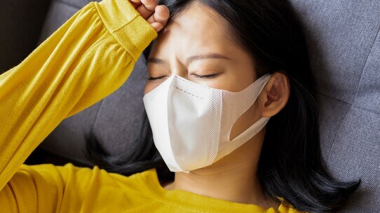 恐ろしい…コロナの陰でいま流行っている「季節外れのウイルス」の正体【医師が解説】